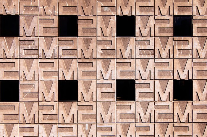 7399387126_2431388198_b 7399387126_2431388198_b