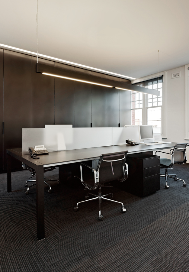 1015_110625_PB_06_HR 1015_110625_PB_06_HR