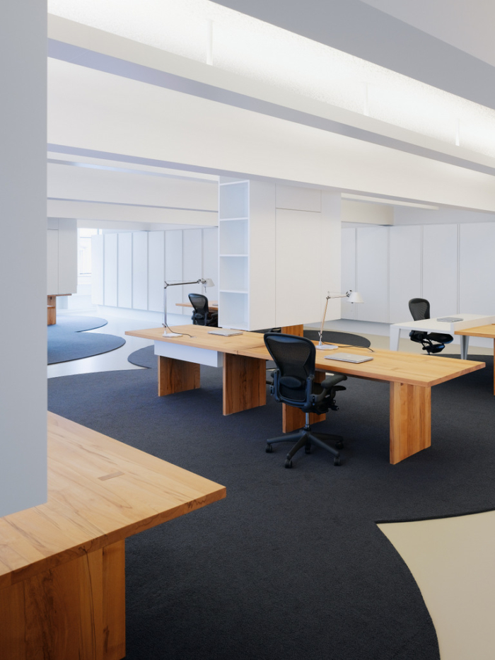 p 413_bruce_b-28_press