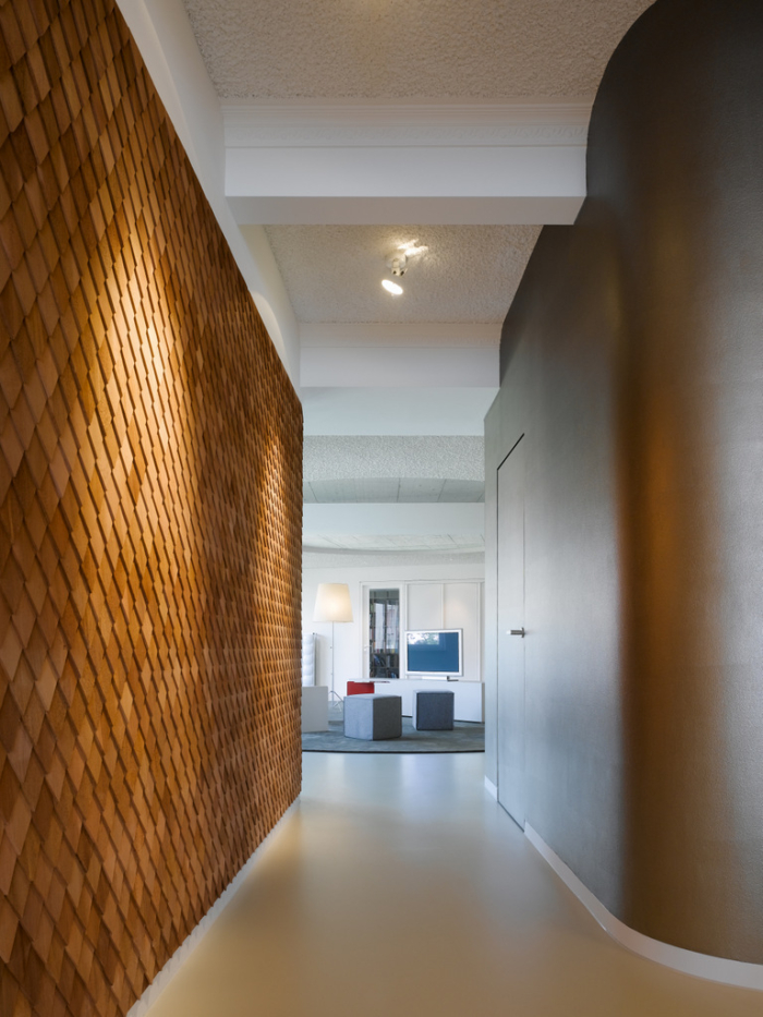 p 413_bruce_b-33_press