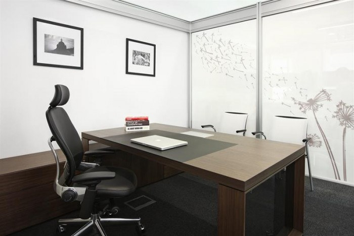 536692_171602699647076_1752613387_n